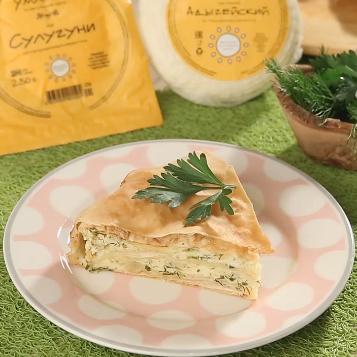 Как приготовить Пирог с сулугуни и адыгейским сыром