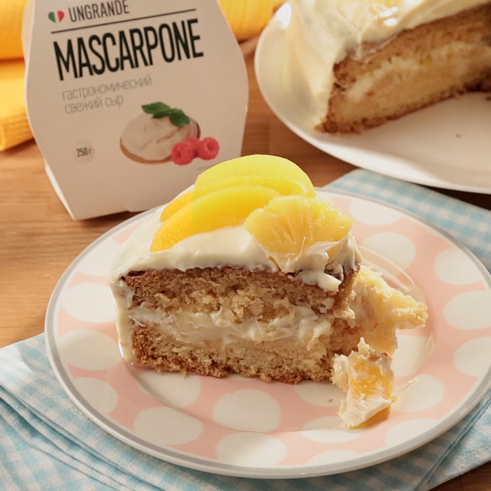 Как приготовить Торт с персиками, ананасами и маскарпоне
